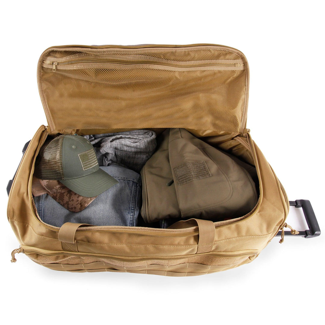 Lot - Gucci Rolling Duffel Bag/Luggage